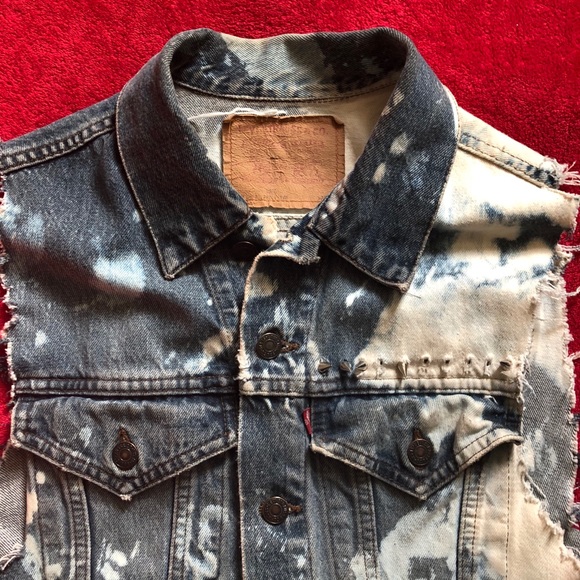 Vintage Levi’s distressed vest - Picture 6 of 9